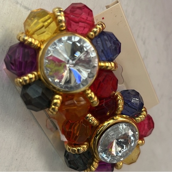 207. Vintage Multicolor Bead Clip On Earring - Picture 9 of 11